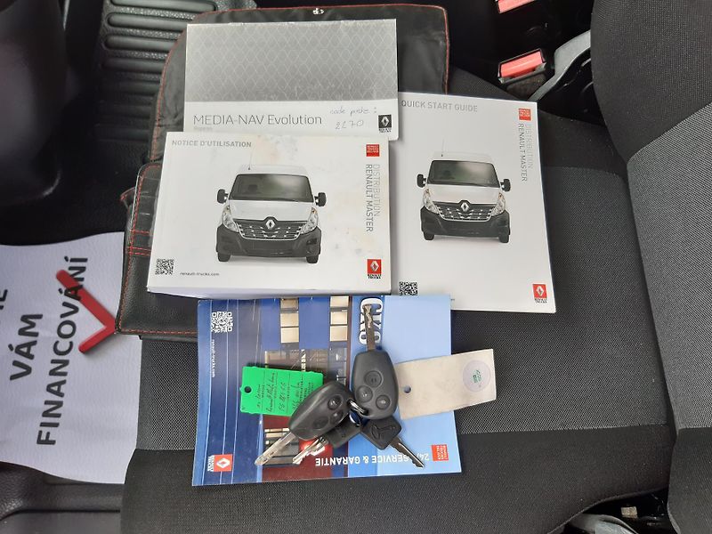 Renault Master (2019) 2,3DCi tupláky, tažné3,5t, DPH - fotka 33 z 34