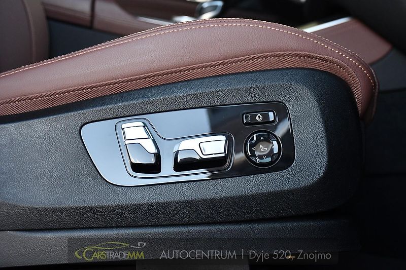 BMW X5 M50D LASER H/K HEAD-UP  - fotka 25 z 67