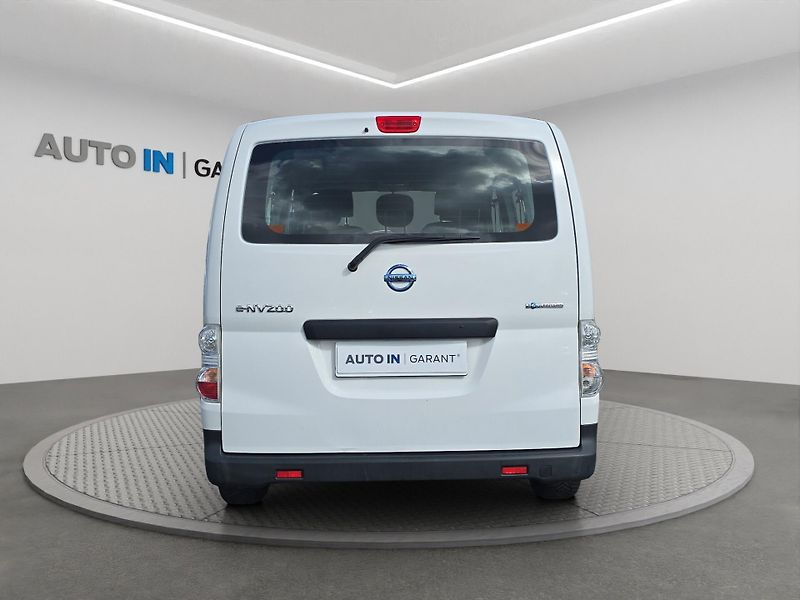 Nissan e-NV200 (2018) 80kW , Výhřev sed. - fotka 6 z 19