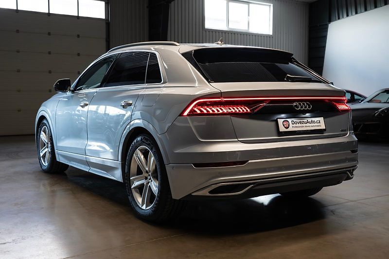 Audi Q8 55 TFSI e 250 kW, QUATTRO, DPH - fotka 5 z 38