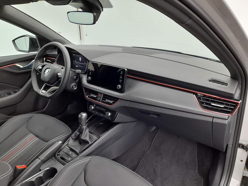 Škoda Scala Monte Carlo 1.0 TSI 85kW 6MP - fotka 12 z 20