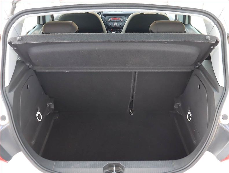 Opel Corsa (2017) 1.4, Serv.kniha, Tempomat - fotka 13 z 19