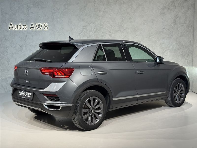 Volkswagen T-Roc 1,5 TSi  Sport Virtual Assist - fotka 19 z 44