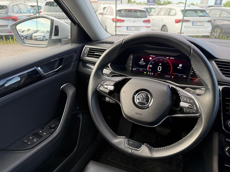 Škoda Superb (2023) L&K 2.0TDI 147kW DSG 4x4 TAŽNÉ - fotka 11 z 11