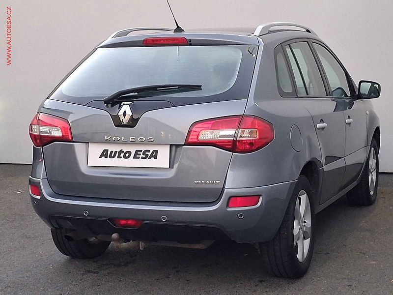 Renault Koleos (2008) 2.0dCi 4x4, Panor, xenon - fotka 4 z 15