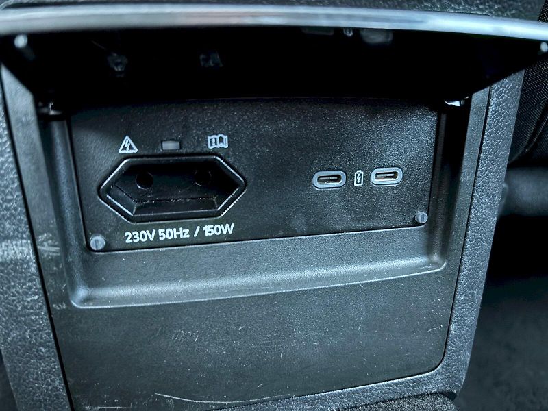 Škoda Superb (2023) 2.0 TDI 110kW DSG Style Busine - fotka 26 z 35