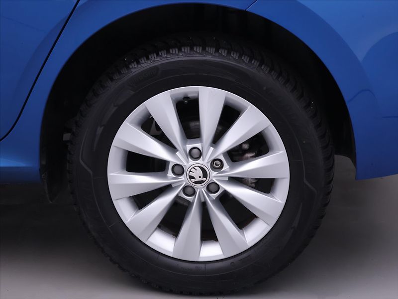 Škoda Kamiq 1,5 TSI 110kW DSG Style Kůže - fotka 34 z 41