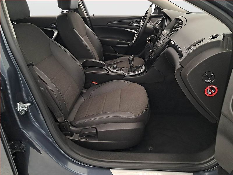 Opel Insignia (2009) 1.6 Turbo, jezdí výborně - fotka 9 z 22