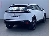 Peugeot 2008 (2020) 1.2 PT, Allure, navi, kamera - náhled 3