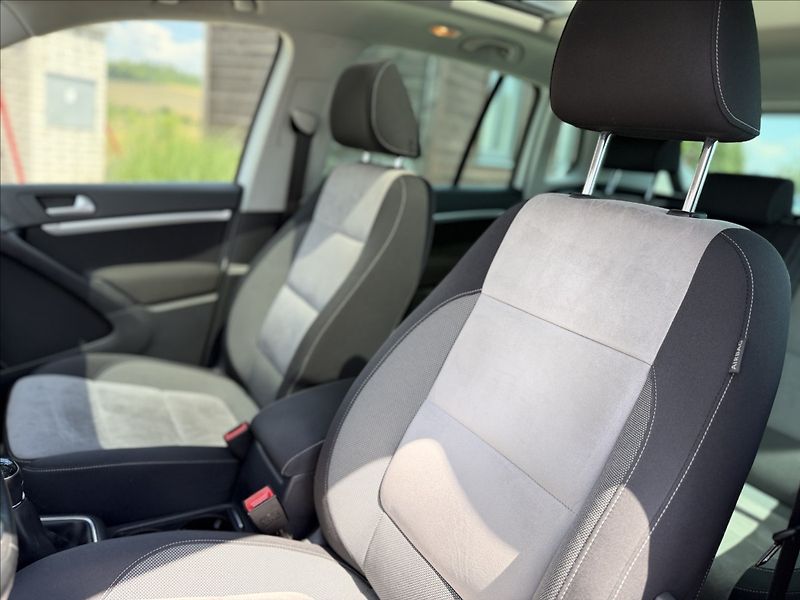 Volkswagen Tiguan 1,4 TSI PANORAMA, LED, BIXENON - fotka 12 z 36