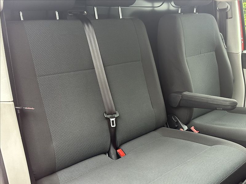 Volkswagen Transporter 2,0 TDI 150PS  L2H1 DSG Dílna - fotka 15 z 53