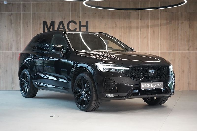 Volvo XC60 B5 Plus Black Edition, 360° - fotka 4 z 44