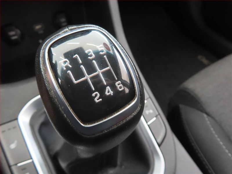 Hyundai i30 (2021) 1.6 CRDi, ČR,1.maj, Tempomat - fotka 12 z 14