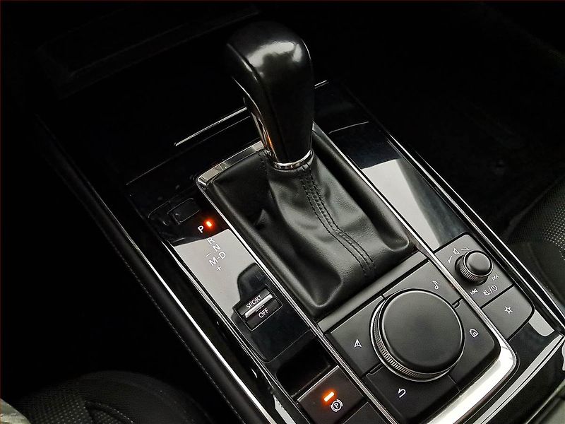 Mazda CX-30 (2022) Skyactiv-X 2.0 - fotka 16 z 22