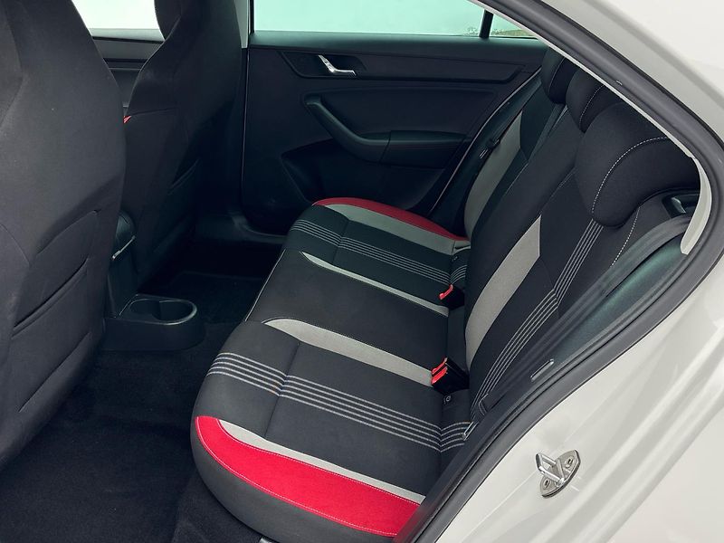 Škoda Rapid MONTE CARLO - fotka 8 z 25