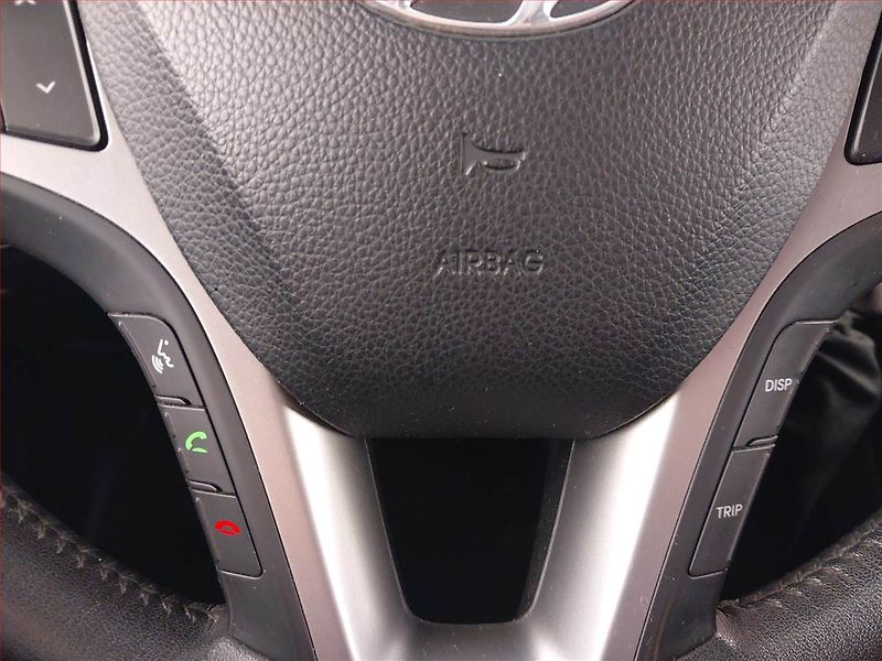 Hyundai i40 (2012) 1.7 CRDI, Tempomat - fotka 20 z 24