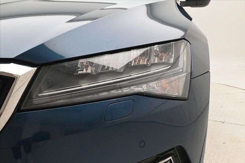 Škoda Superb 2,0 TDI 110kW DSG Style Záruka - fotka 31 z 33