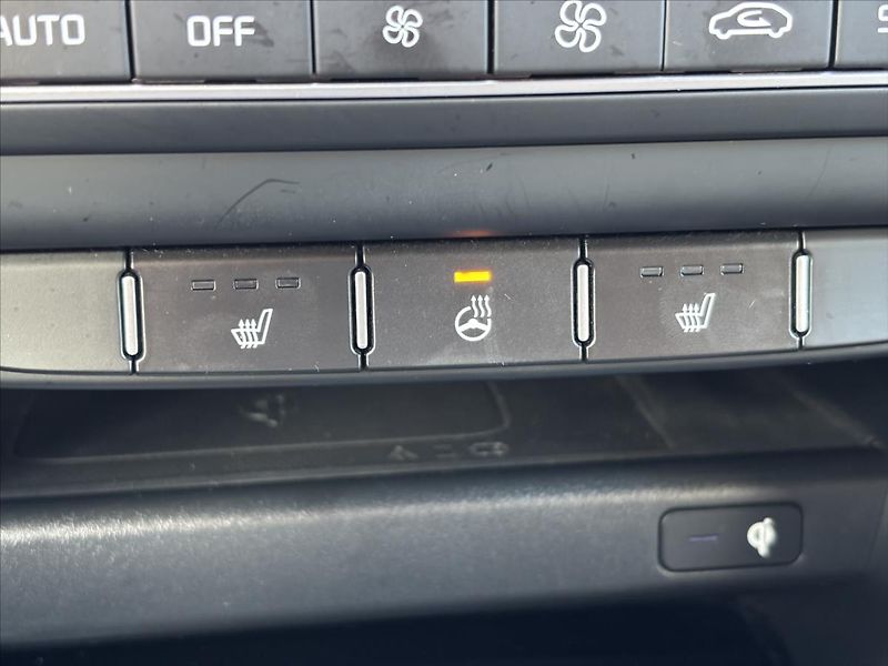 Kia XCeed 1,5 TGDi Spring Edition ZÁRUKA - fotka 28 z 46