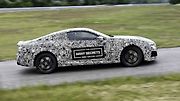 Maskované BMW M8.