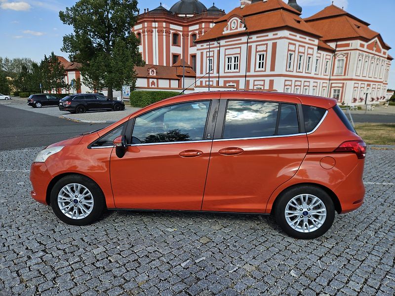 Ford B-MAX (2013) - fotka 10 z 22