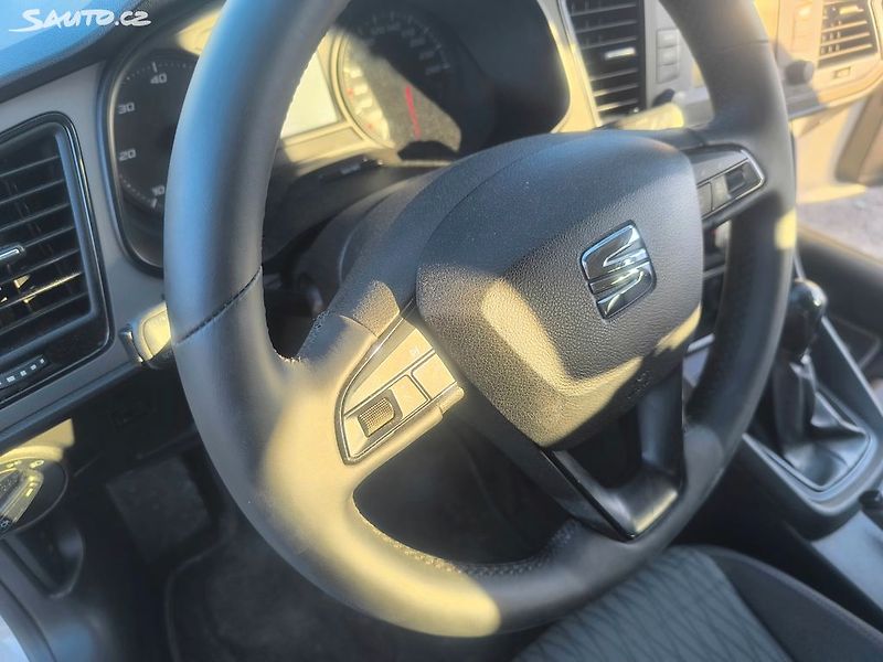 Seat Leon 2.0TDI 110KW,KRÁSNÝ,SERVISKA - fotka 21 z 31