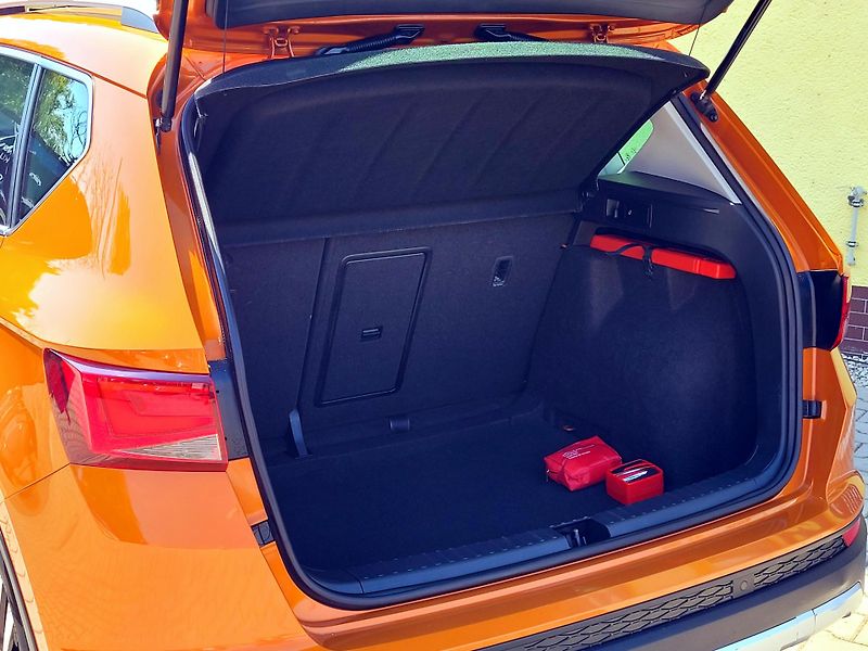 Seat Ateca TDi STYLE CEBIA,kamera,LED    - fotka 11 z 44