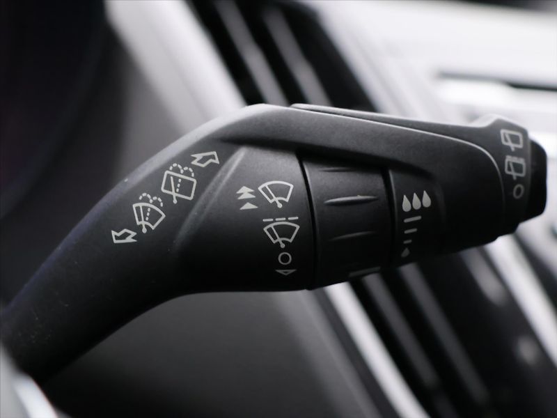 Ford Kuga 1,5 EcoBoost Titanium - fotka 21 z 39