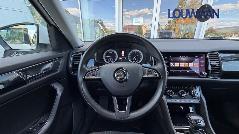 Škoda Kodiaq 2,0 DSG STYLE PLUS AWD - fotka 6 z 32