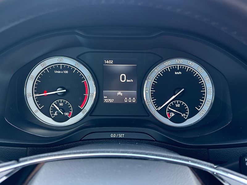 Škoda Karoq Ambition - fotka 11 z 25