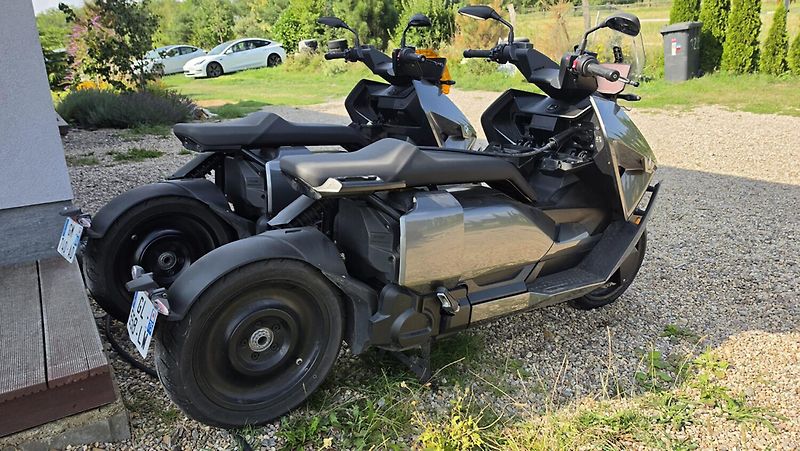 BMW CE 04 (2023) PRO/Avantgarde 11kW řidičák B - fotka 10 z 10