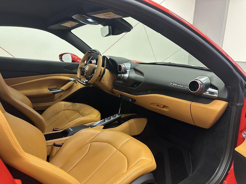 Ferrari F8 (2020) Tributo*360*LIFT*QUIO*TOP SPEC - fotka 10 z 13