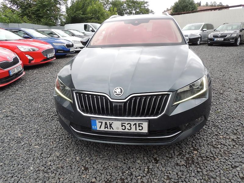 Škoda Superb (2019) 2.0TSi,200kw,4x4,DSG,Style,ČR - fotka 2 z 55