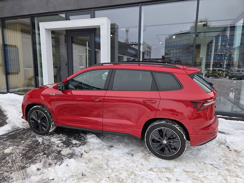 Škoda Karoq Sportline 1.5 TSI DSG tažné - fotka 2 z 45