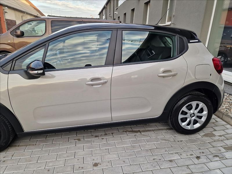 Citroën C3 1.2 PureTech Feel,ČR,1.Maj. - fotka 42 z 47