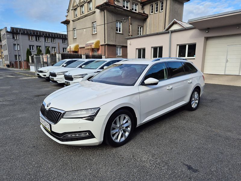Škoda Superb Combi 2,0TDi 110kw DSG 17ALU - fotka 2 z 53
