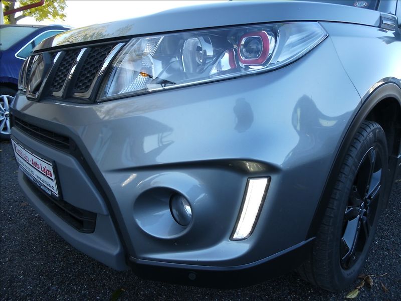 Suzuki Vitara 1,4 BJet 103kW 1.maj,4x4,závěs - fotka 4 z 49
