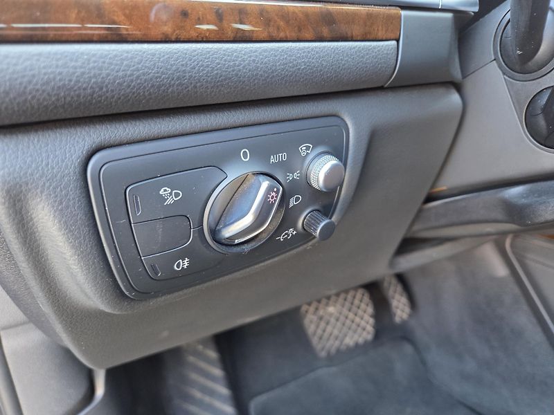Audi A6 Avant 3,0TDi Quattro S-Line 2maj HUD - fotka 14 z 41