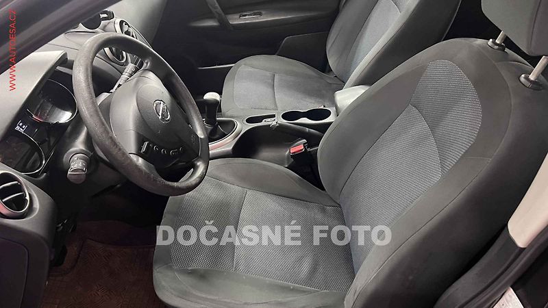 Nissan Qashqai (2013) 1.6i, 1.maj,ČR, servis.kniha - fotka 3 z 3