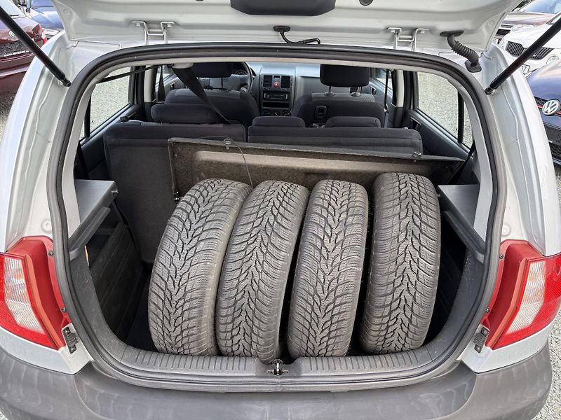 Hyundai Getz 1.1i - fotka 12 z 13