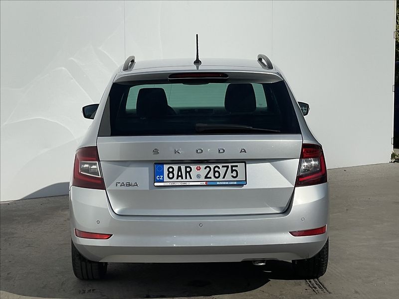 Škoda Fabia 1,0 TSI Combi Style Plus ACC - fotka 23 z 23
