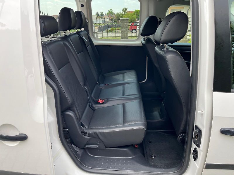 Volkswagen Caddy 2.0 TDi 5 míst  - fotka 10 z 14