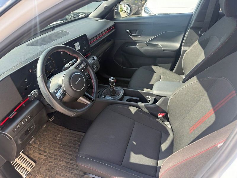 Hyundai Kona MY24 1,6 T-GDI MT N-Line - fotka 8 z 11