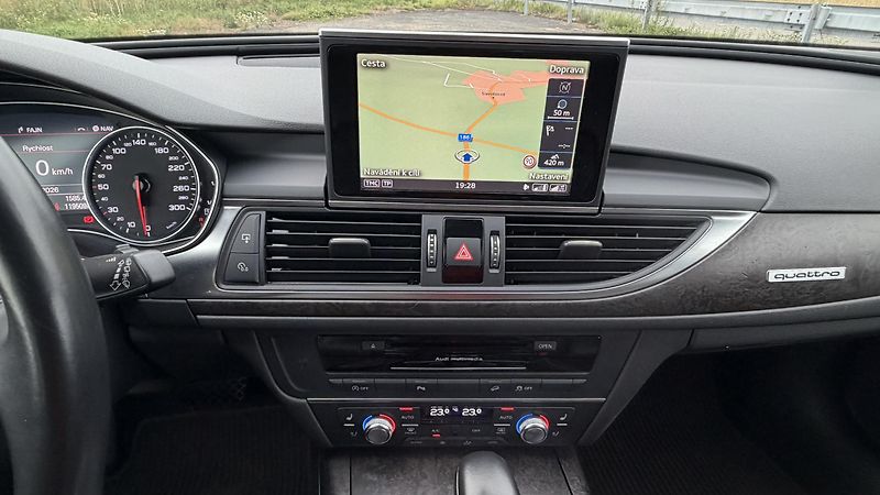 Audi A6 Allroad (2017) biturbo - fotka 11 z 18