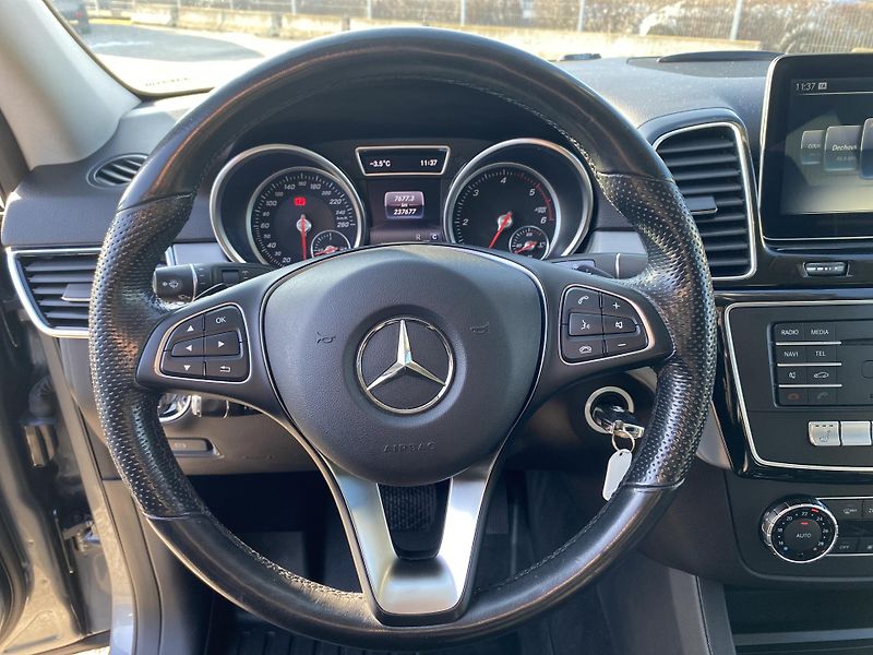 Mercedes-Benz GLE GLE 350d 4M - fotka 14 z 28
