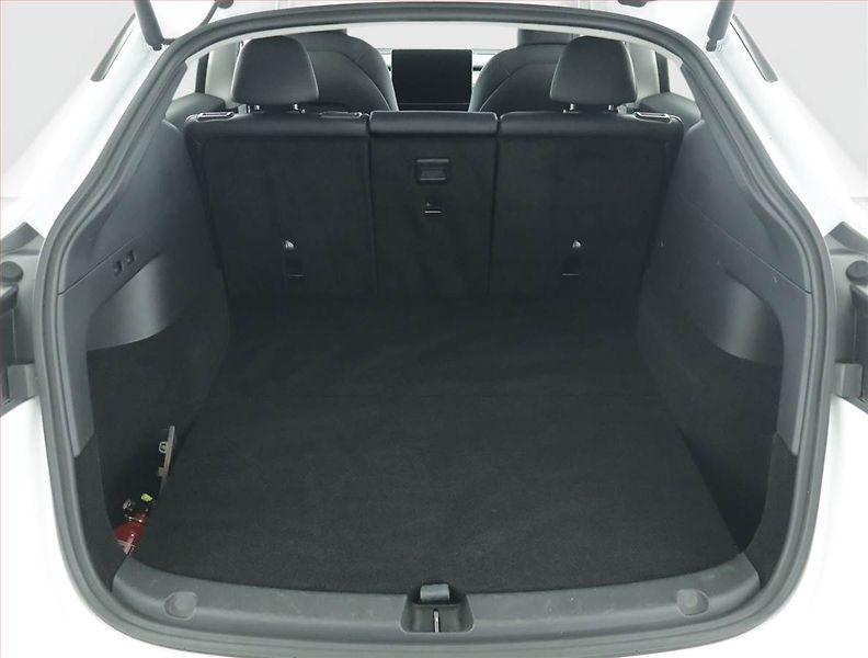 Tesla Model Y (2022) Long Range AWD 79kWh, SoH 91% - fotka 14 z 23