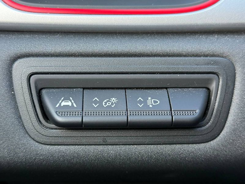 Renault Captur (2020) 1.0 TCe 74 kW Intens - fotka 17 z 23