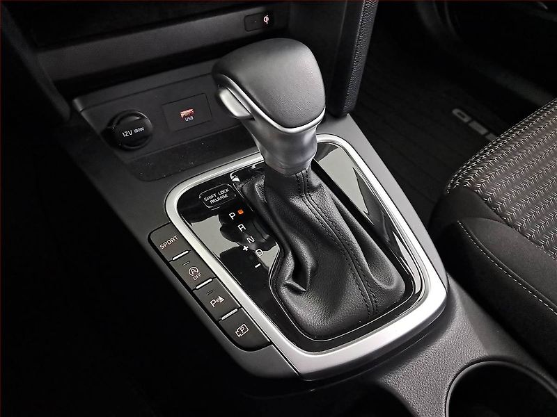 Kia Ceed (2026) 1.5 T-GDI - fotka 13 z 19
