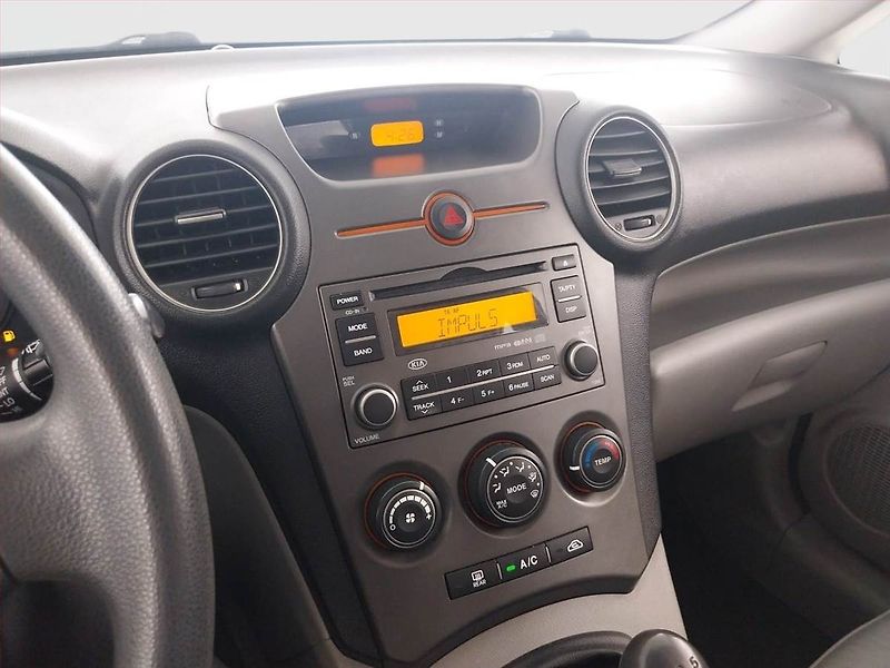 Kia Carens (2008) 2.0 16V, Serv.kniha, po STK - fotka 12 z 17