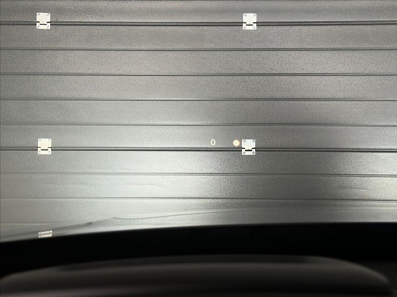 Volvo XC90 (2026) 2,0 T8  Plus Dark - fotka 36 z 37