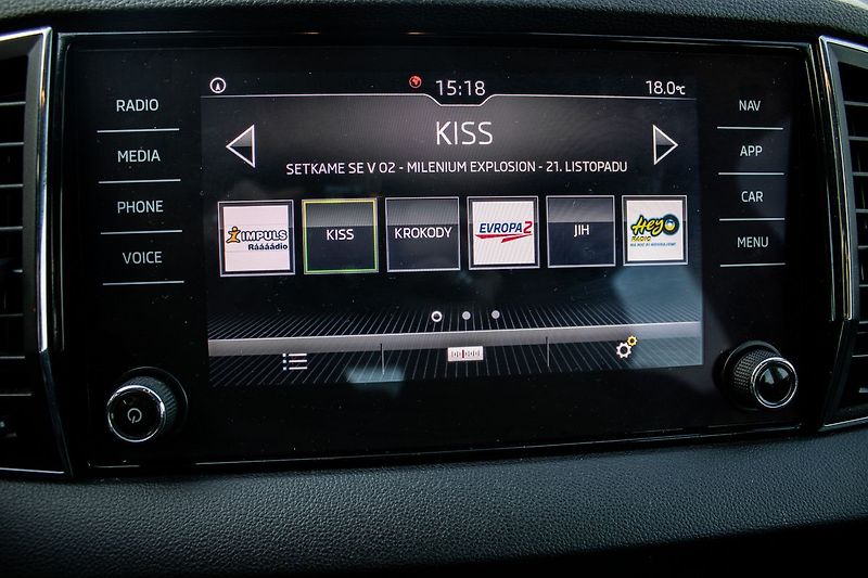 Škoda Karoq 1.0 TSI DSG, tažné - fotka 22 z 38